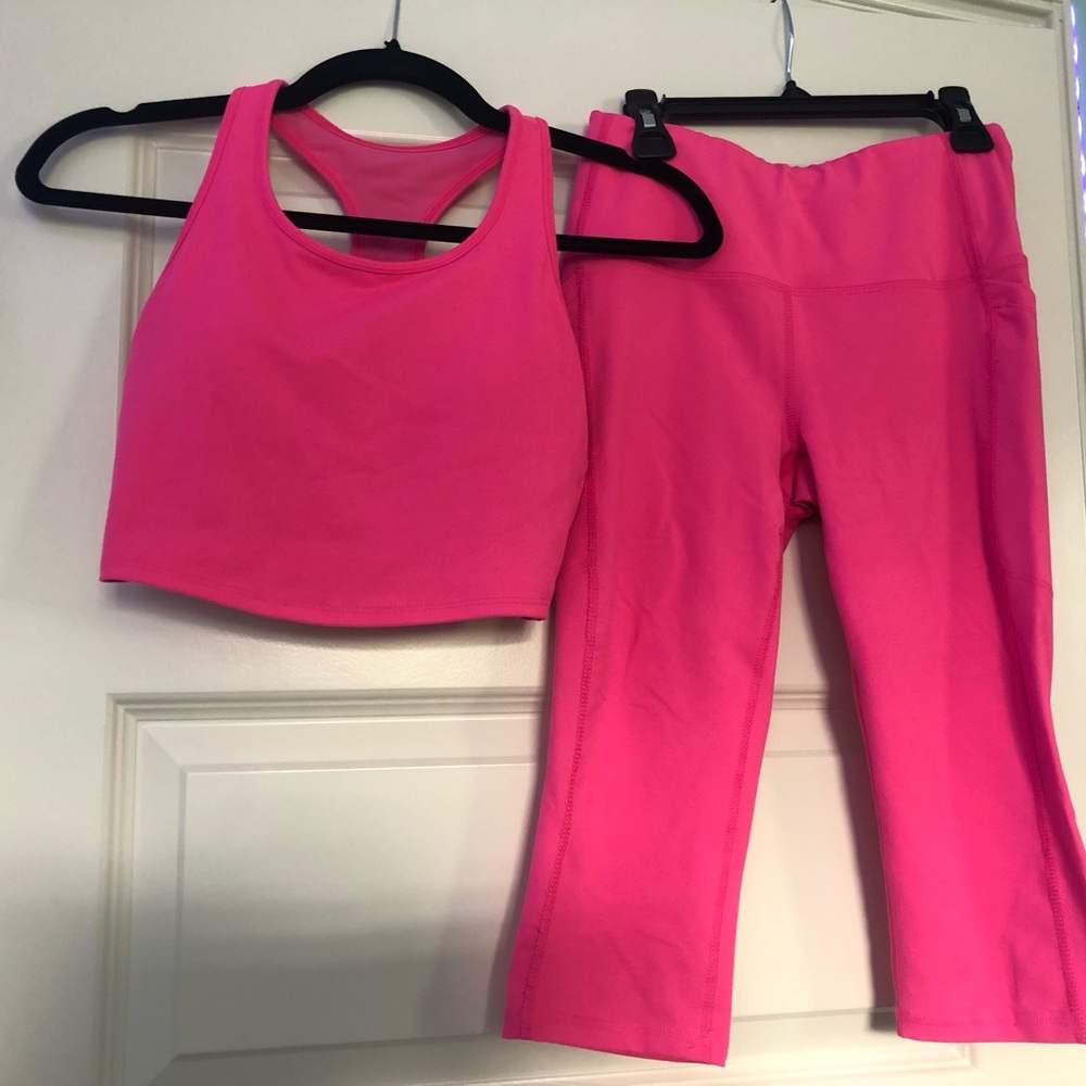 DG Workout Set - Picture 4 of 5